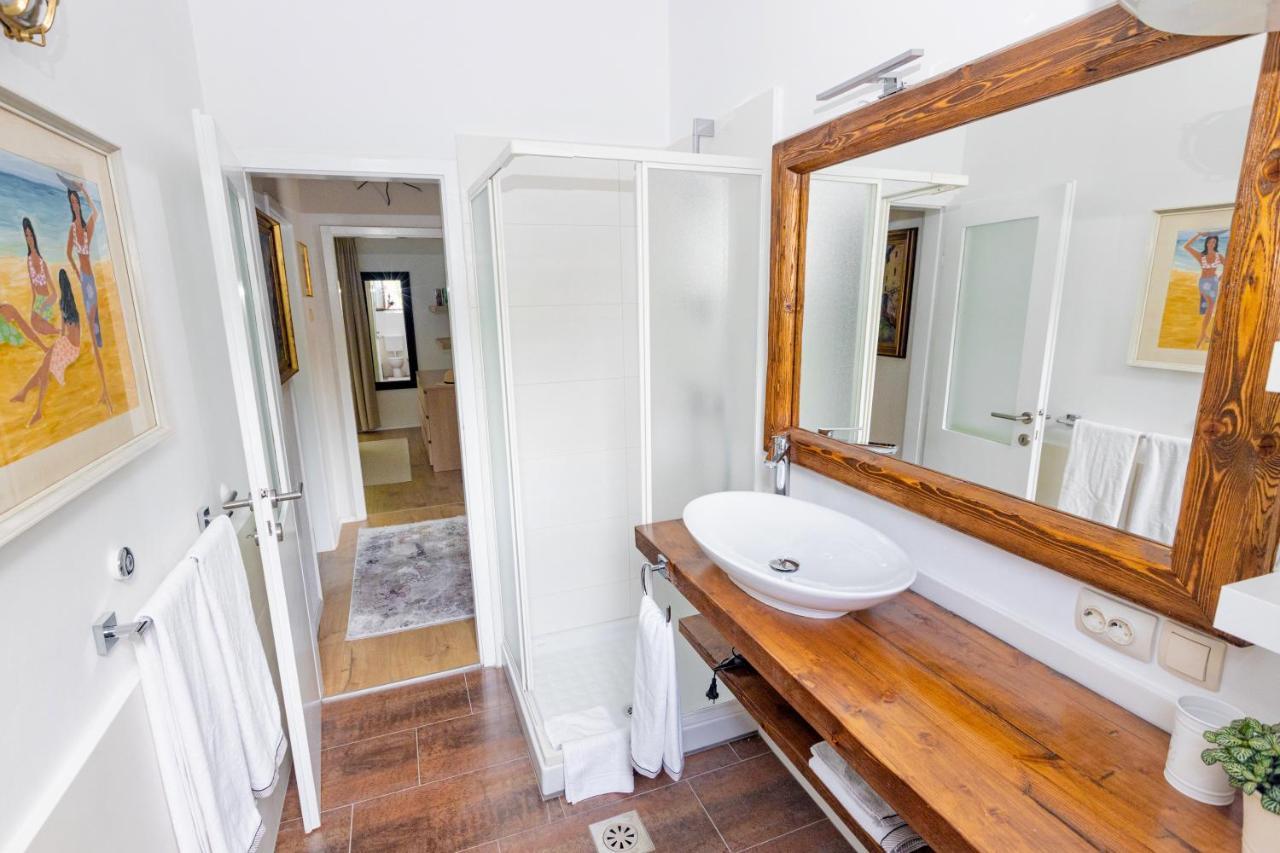 Residence Pecek Novigrad Istria Extérieur photo
